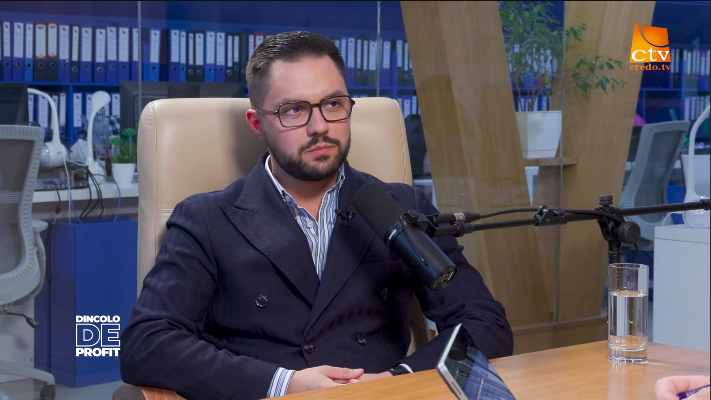 Podcast: Fugim de AI sau ne adaptăm?